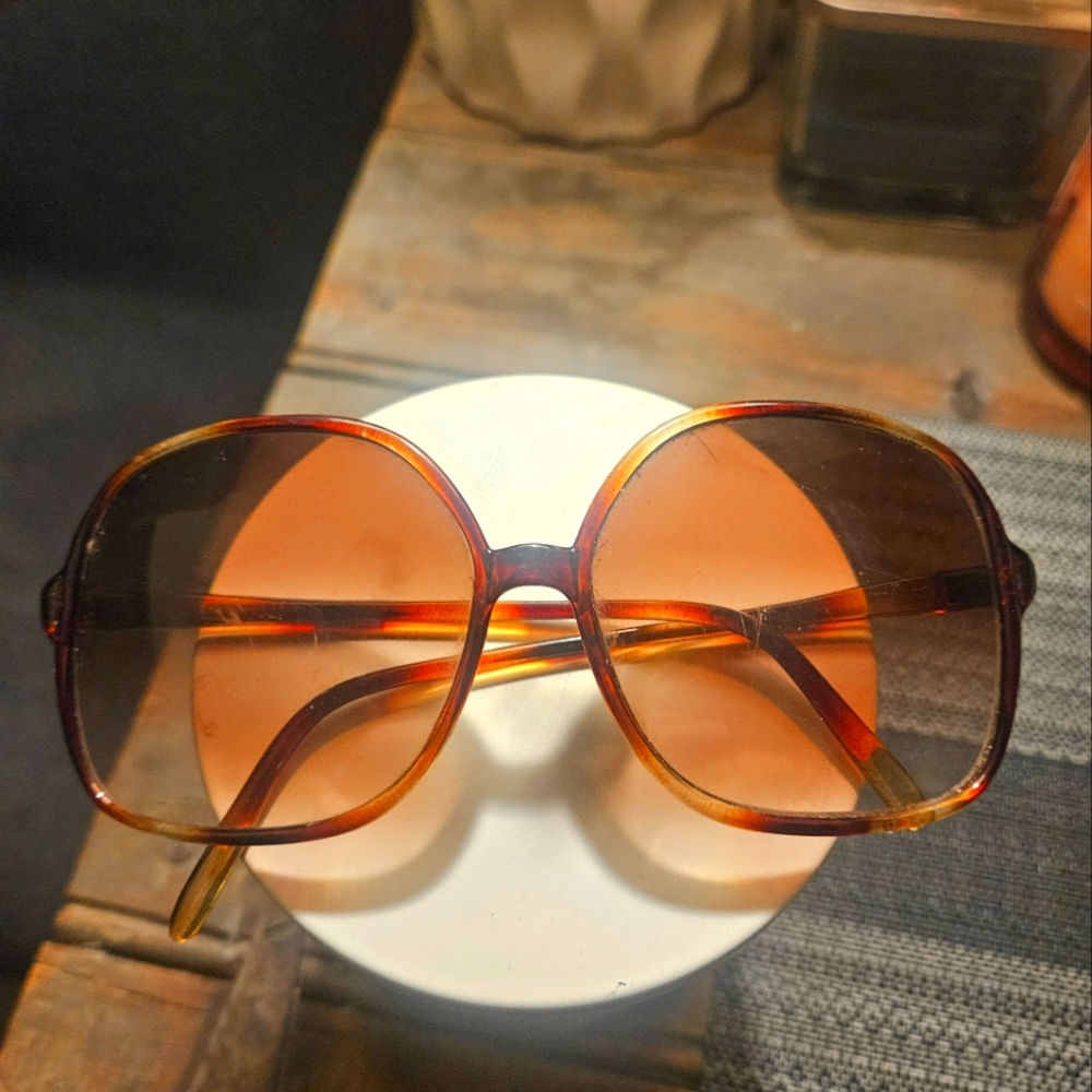 VTG.MADE IN FRANCE SUNGLASSES! EUC.60s/70s.OVERSIZED.SO COOL!
